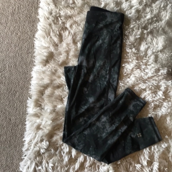 Sweaty Betty Leggings - Picture 5 of 8